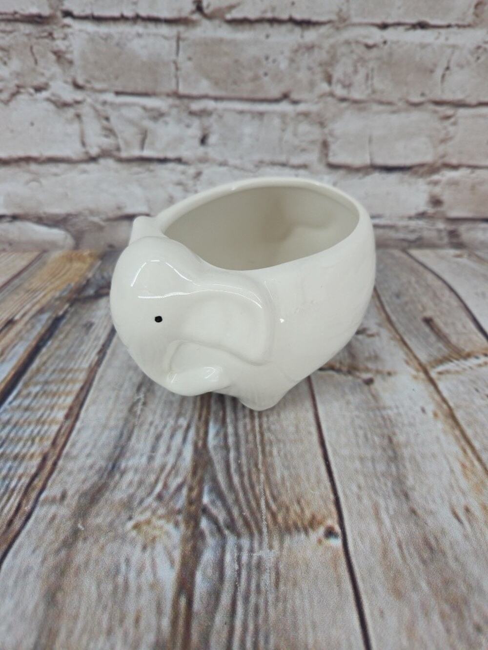 Small White Elephant Succulent Planter Ceramic ~4.5x3x3.25"